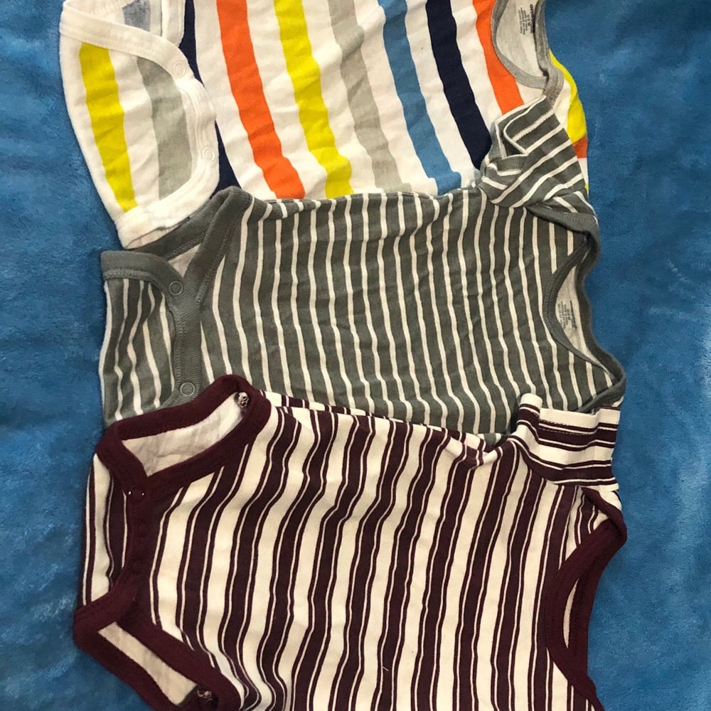 Three onesies - Picture 2 of 5